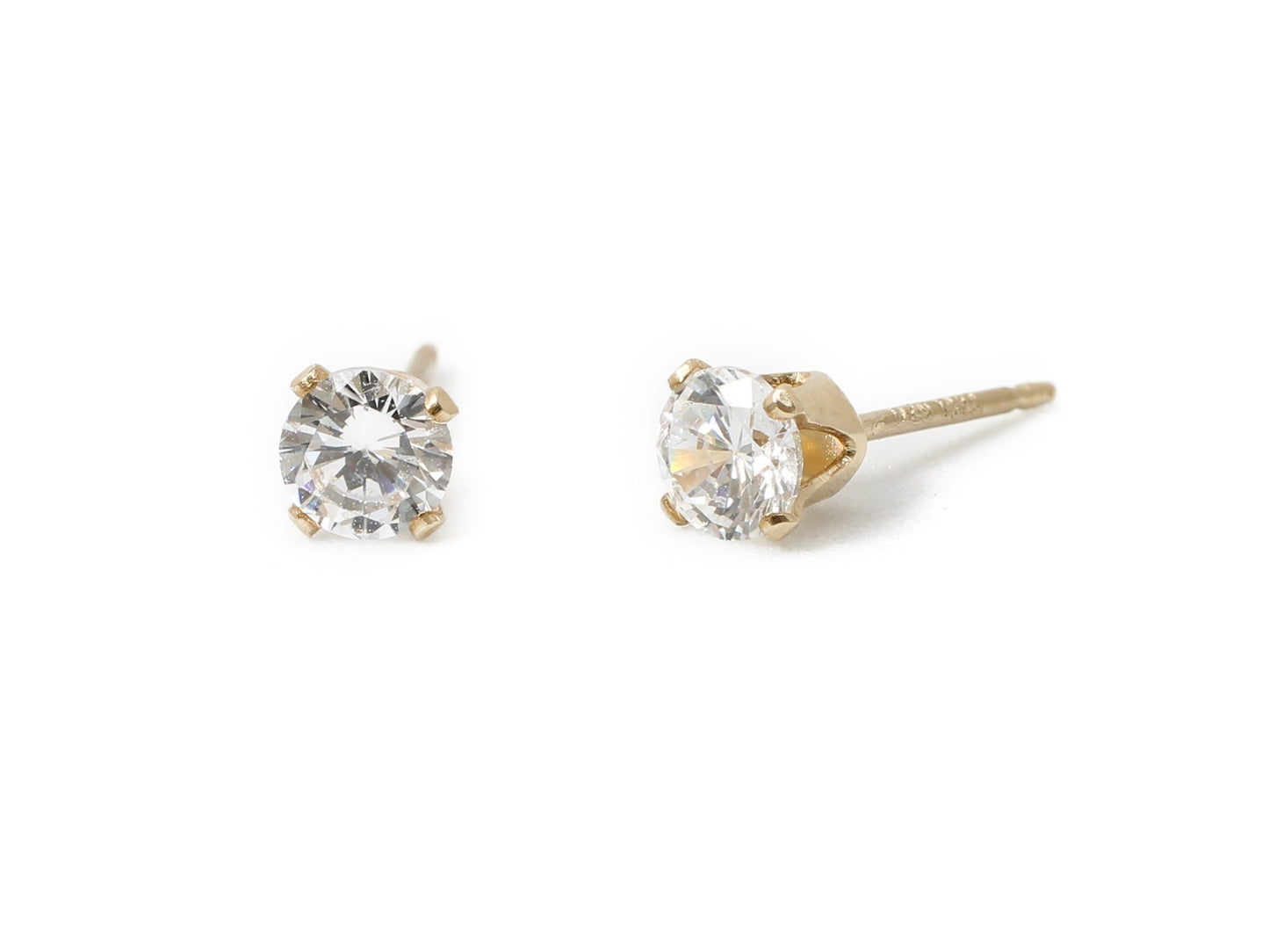 Round stud earrings CZ